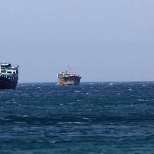 Η Τεχεράνη έτοιμη να ξανανοίξει τα Στενά Ορμούζ αν οι ΗΠΑ άρουν τον αποκλεισμό